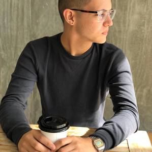 Meet your Posher, Anibal